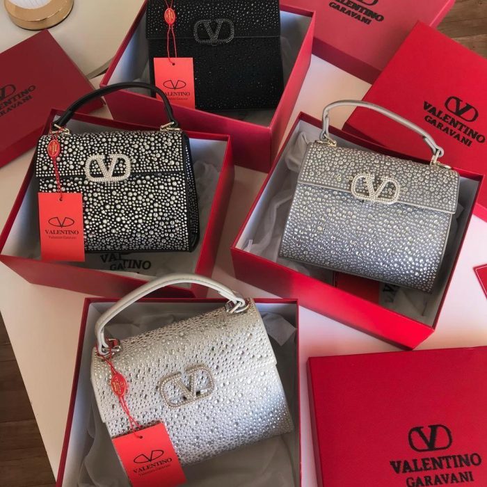 شنطة ڤالنتينو بتطريز فصوص لامعة – Valentino Crystal Bag